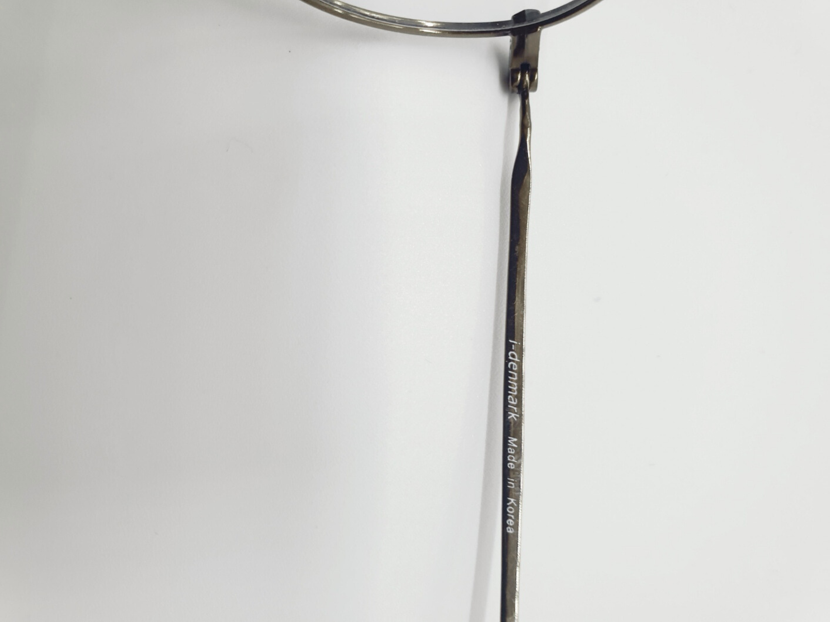 Lightweight Metal Frame1